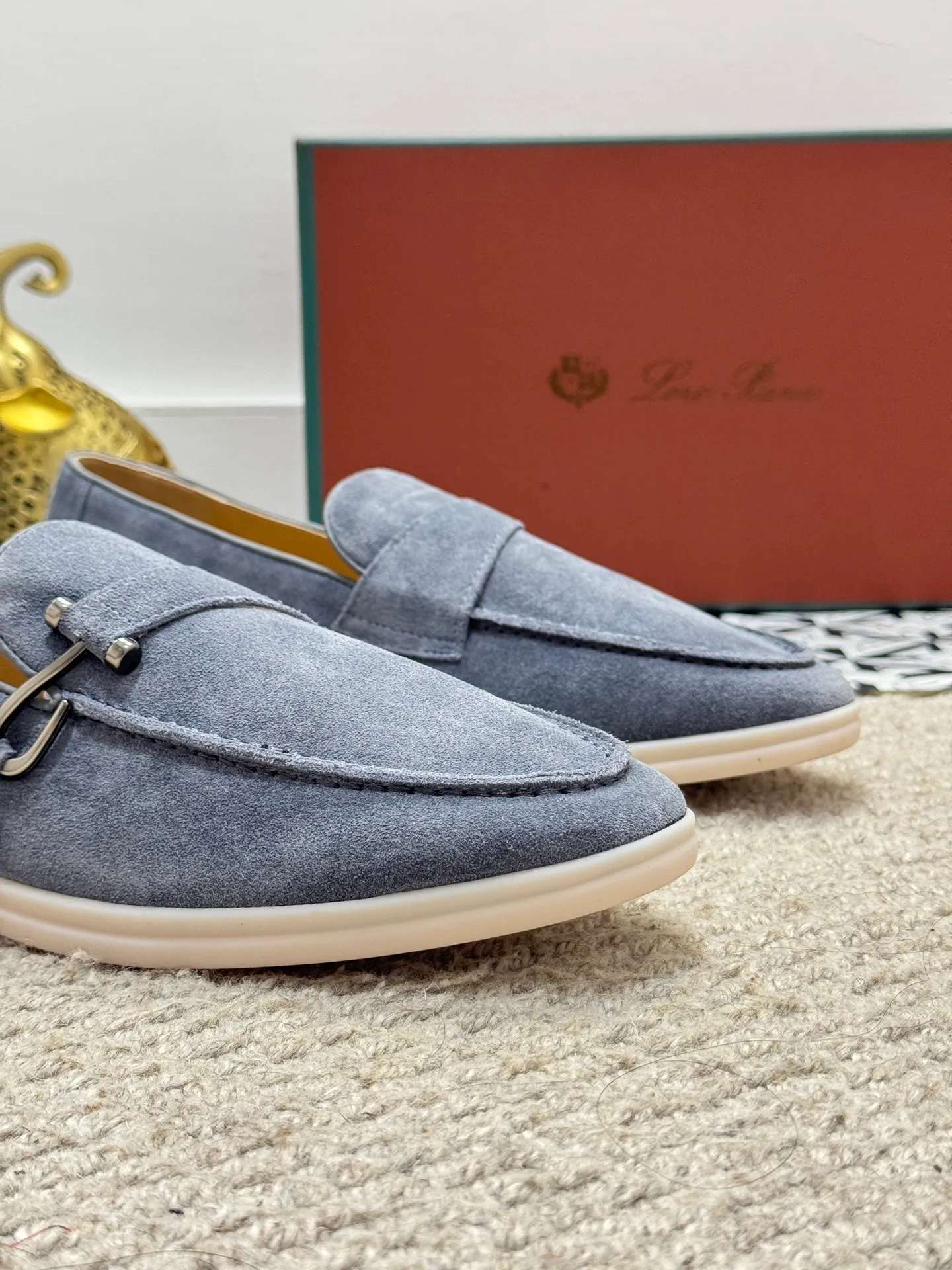 Men's men's shoes 💰380 [New model] 🍓🍓Loro Piana - LP couple model. The new moccasins are made of water-repellent treated suede uppers with rubber soles, a classic. The complex craftsmanship and meticulous structure make the shoes light and soft, allowing you to walk comfortably and freely. Perfect for wearing at the beach or out in the water during the summer. Size: 35-44 (45 customized